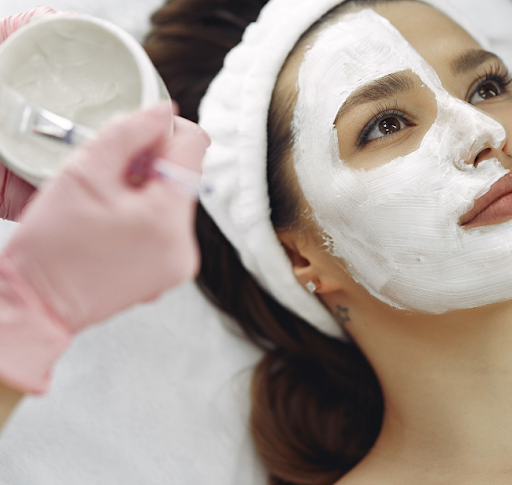 Bleach & Scrub Services in Dehradun | Freyza Salon Malsi